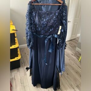 Eliza J  Floating Petals Long Sleeve Off The Shoulder Gown size 12/14